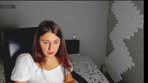 Snapshot of emili77777 chatting on 09/16/25, 06:58 emili77777 online show from 09/16/25, 06:58