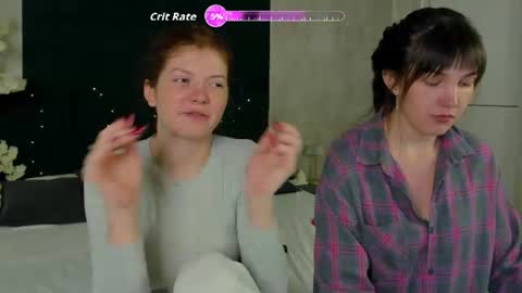 Snapshot of emilia_cross chatting on 06/16/26, 01:19 Emilia online show from 06/16/26, 01:19