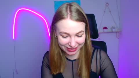 Snapshot of emilia_ilia chatting on 03/05/26, 06:31 Emilia online show from 03/05/26, 06:31