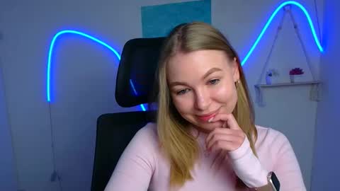 Snapshot of emilia_ilia chatting on 05/01/26, 05:45 Emilia online show from 05/01/26, 05:45