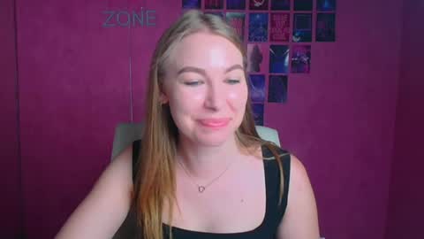 Snapshot of emilia_ilia chatting on 07/03/26, 05:58 Emilia online show from 07/03/26, 05:58
