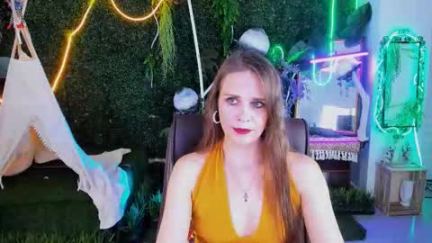 Emilia Bedy online show from 11/15/25, 09:06