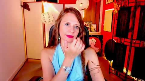 Snapshot of emiliabedy chatting on 06/08/26, 09:09 Emilia Bedy online show from 06/08/26, 09:09