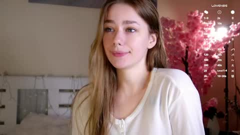 Tessa online show from 04/03/26, 11:19