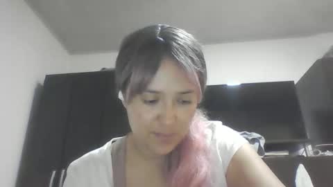 emiliahoney online show from 12/20/25, 01:51