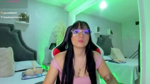 EmiliaRose online show from 04/09/26, 11:10