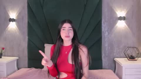 Emilie online show from 04/21/26, 12:11