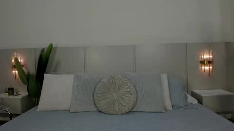 Emilie online show from 05/05/26, 03:14