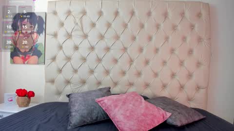 Snapshot of emilieandblake chatting on 02/14/26, 04:26 emilieandblake online show from 02/14/26, 04:26