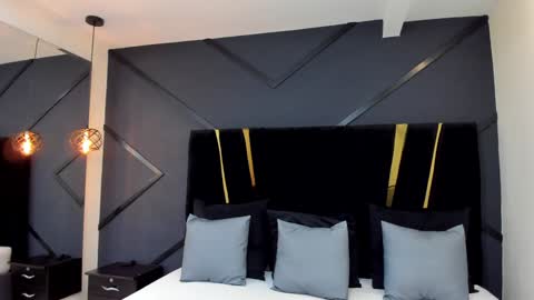 Emillie online show from 01/09/25, 05:11