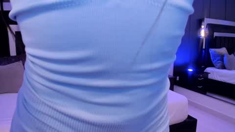 Emillie online show from 10/07/25, 10:07