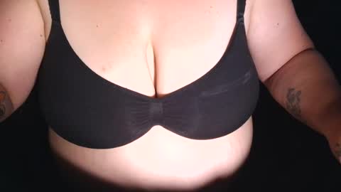 emilie foxx online show from 07/15/26, 02:28