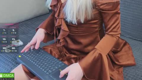 emilielong online show from 04/16/26, 05:41