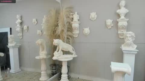 Emilio online show from 11/15/25, 10:12