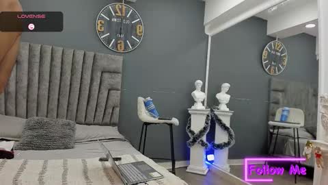 Emilio online show from 12/15/25, 11:36