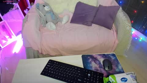 Emiliya online show from 12/29/24, 02:49