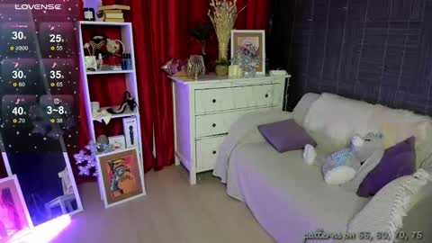 Emiliya online show from 01/04/25, 02:03