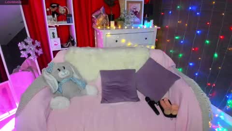 Emiliya online show from 01/08/25, 04:02