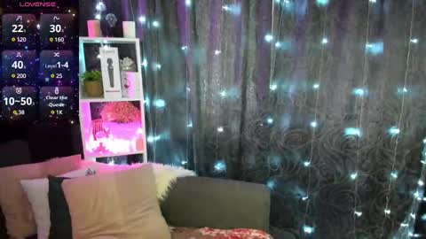 Emiliya online show from 02/10/25, 02:08