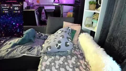 Emiliya online show from 02/14/25, 02:07