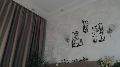 Emily online show from 04/16/26, 09:39