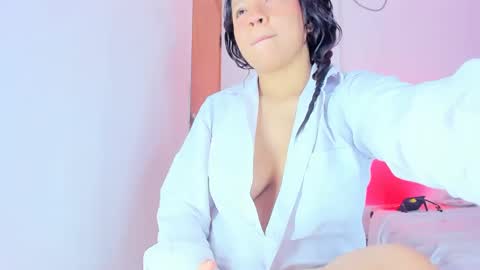 emily online show from 09/12/25, 06:19