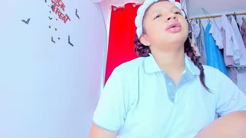 emily online show from 11/23/25, 01:33