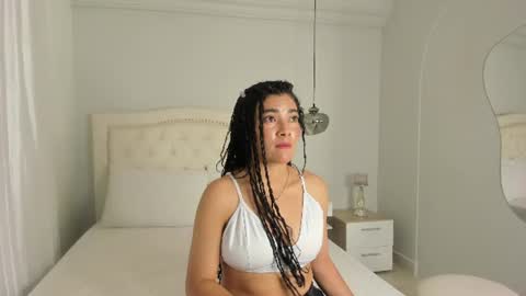 Emilly online show from 07/14/26, 04:06