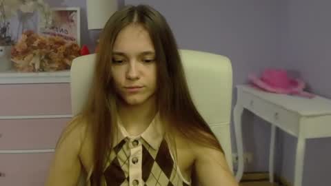 Emilly online show from 03/12/25, 07:57