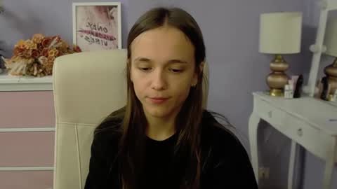 Emilly online show from 09/23/25, 06:38