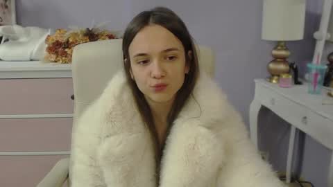 Emilly online show from 02/06/26, 08:07