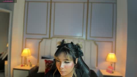 emilly_mell online show from 11/16/25, 11:27