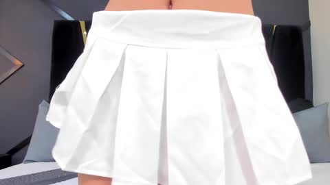 EMILLY online show from 09/25/25, 02:48