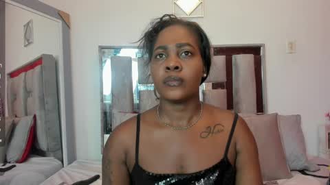 Emilly Roa online show from 04/05/26, 12:02