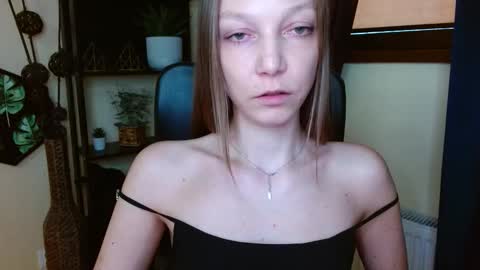 Emilly online show from 03/28/26, 10:15