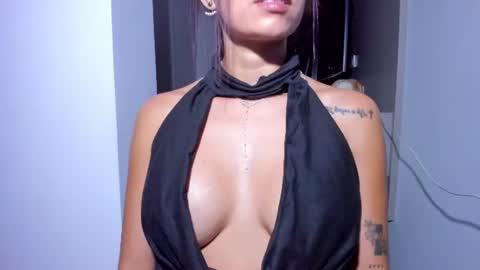 Snapshot of emillyhils1 chatting on 06/15/26, 03:53 emilly online show from 06/15/26, 03:53