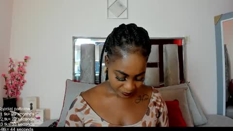 Snapshot of emillyroaa chatting on 06/18/26, 07:07 Emilly Roa online show from 06/18/26, 07:07