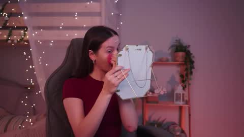 Snapshot of emillywade chatting on 01/14/26, 08:53 emillywade online show from 01/14/26, 08:53