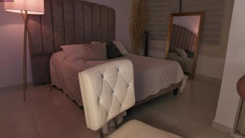  emily valentina     online show from 04/18/26, 01:31