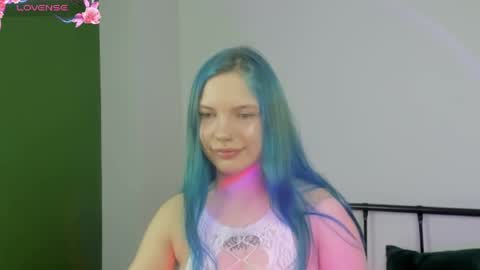 Emily online show from 06/05/26, 06:52