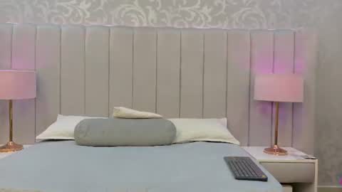 Snapshot of emily__stef chatting on 06/16/26, 11:35 EMILY online show from 06/16/26, 11:35