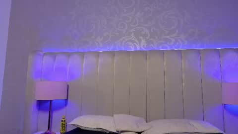 Snapshot of emily__stef chatting on 07/03/26, 12:00 EMILY online show from 07/03/26, 12:00