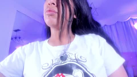 Snapshot of emily_adams69 chatting on 09/20/25, 02:23 emily_adams69 online show from 09/20/25, 02:23