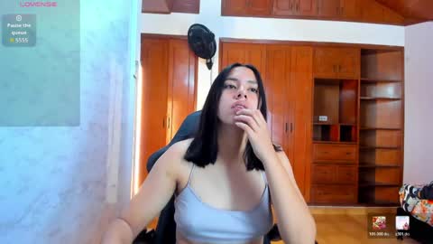 Emily and Soffy online show from 04/17/26, 12:30