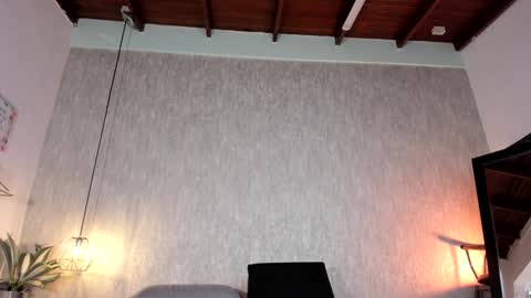 Emily online show from 12/06/24, 03:22