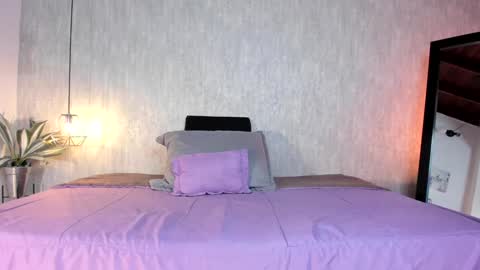 Emily online show from 12/11/24, 11:41