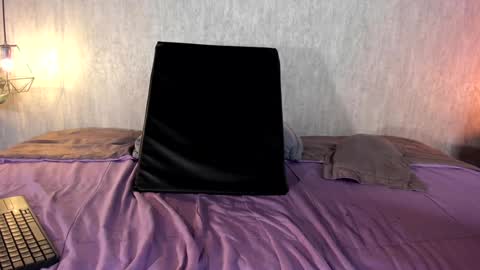 Emily online show from 12/11/24, 02:44