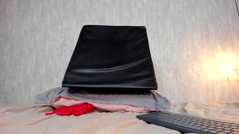 Emily online show from 01/14/25, 11:27