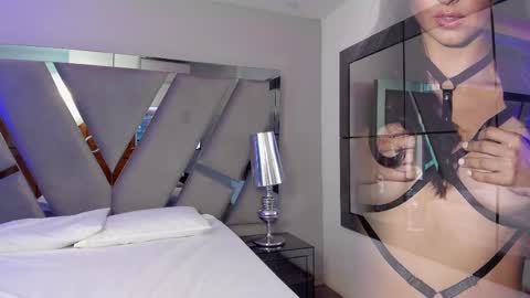 emily_bae online show from 02/12/25, 05:58
