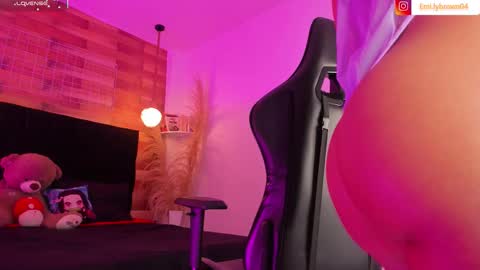 emily_brown04 online show from 01/16/26, 12:09